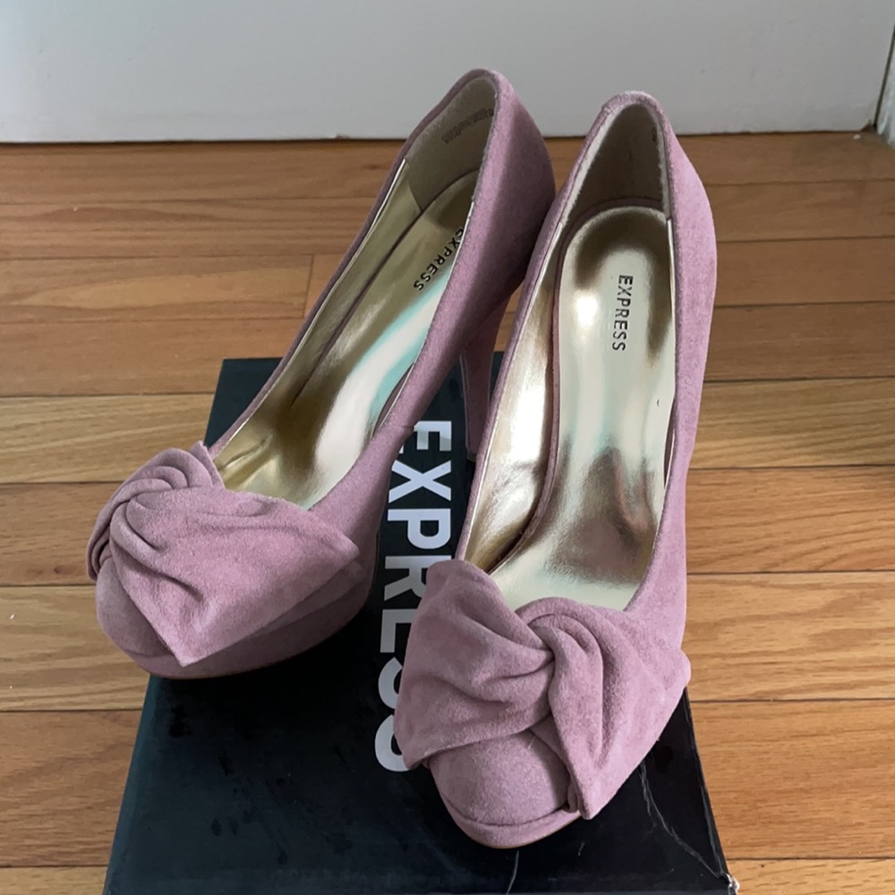 Express Platform Suede Heels - Picture 5 of 6